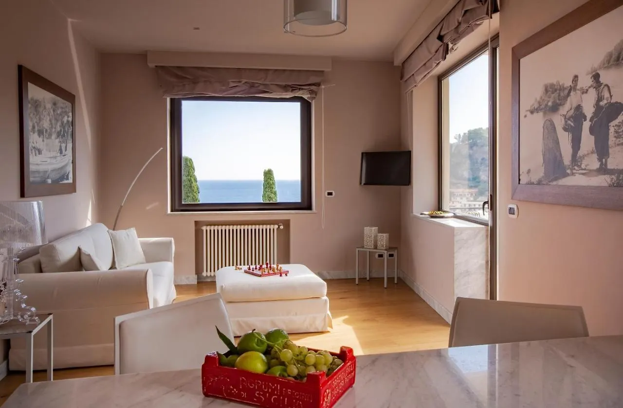 Fenetre Sur Le Blue Apartment Taormina