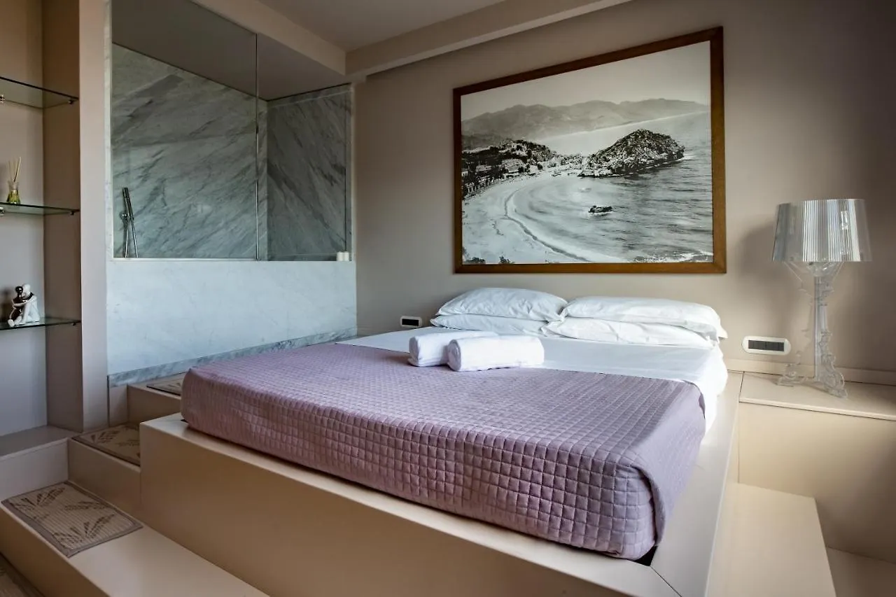 Fenetre Sur Le Blue Apartment Taormina
